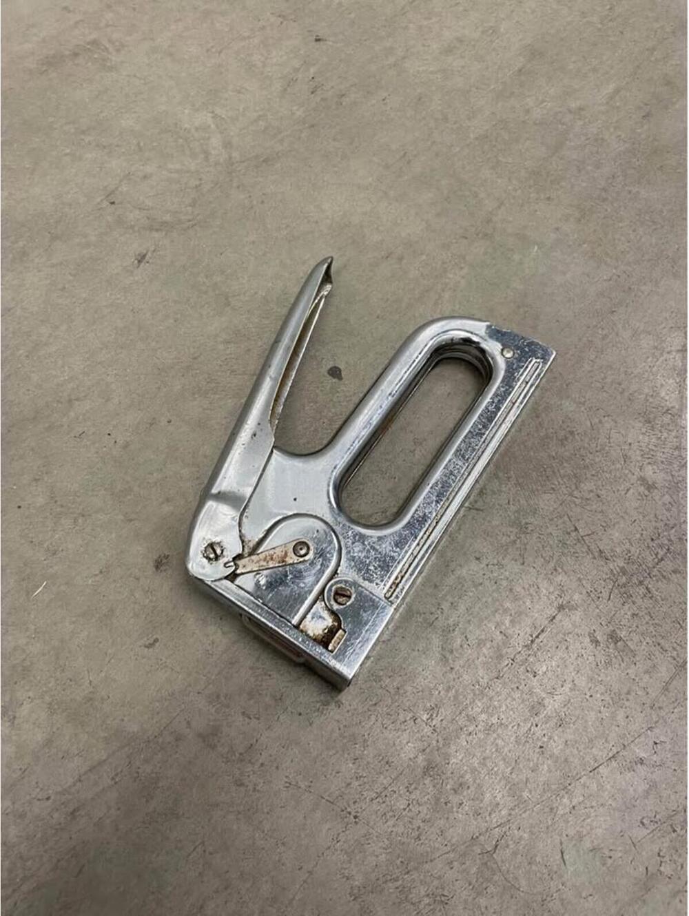 Arrow T50 Heavy Duty Manual Staple